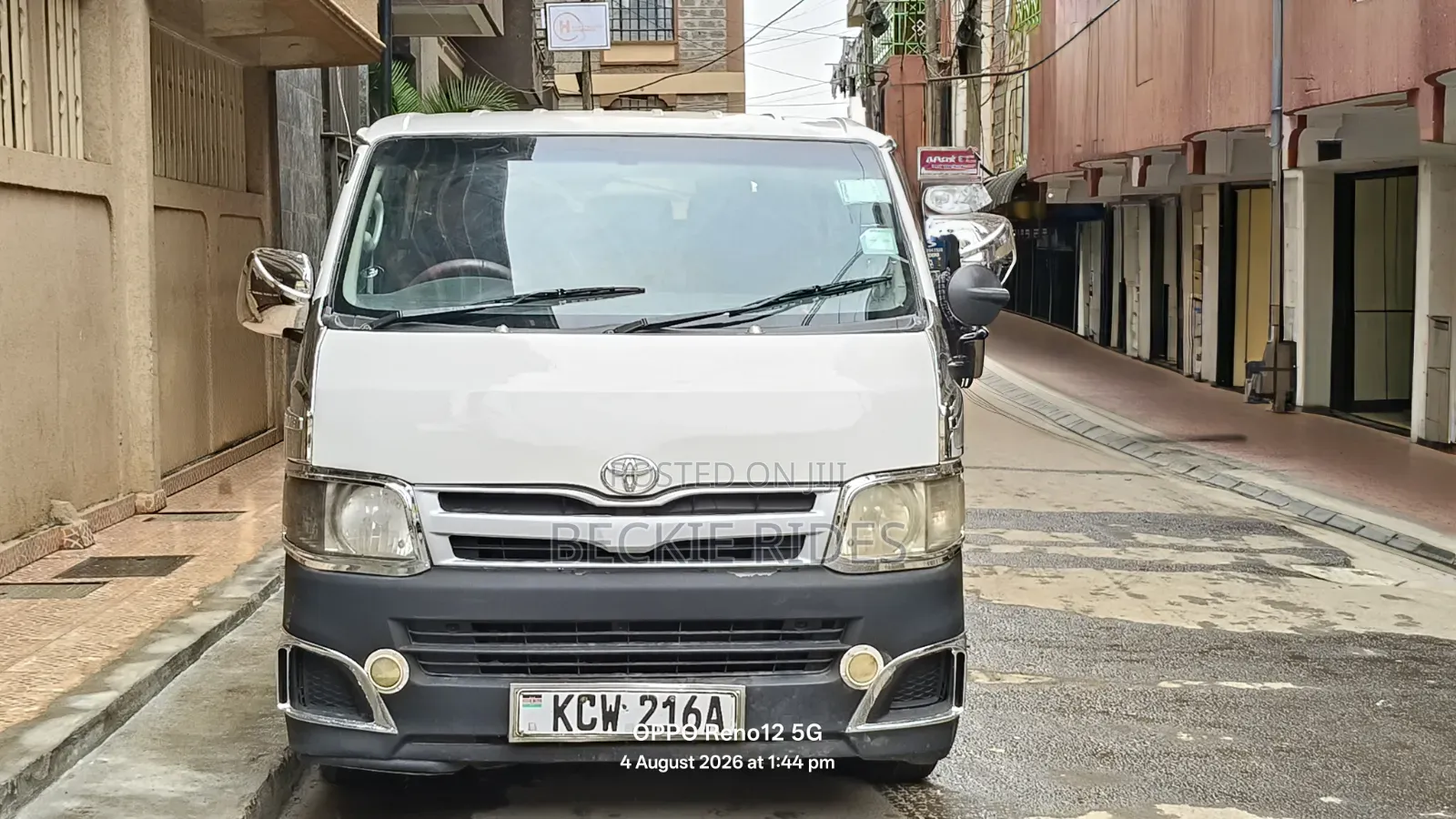 Toyota HiAce 2012 White
