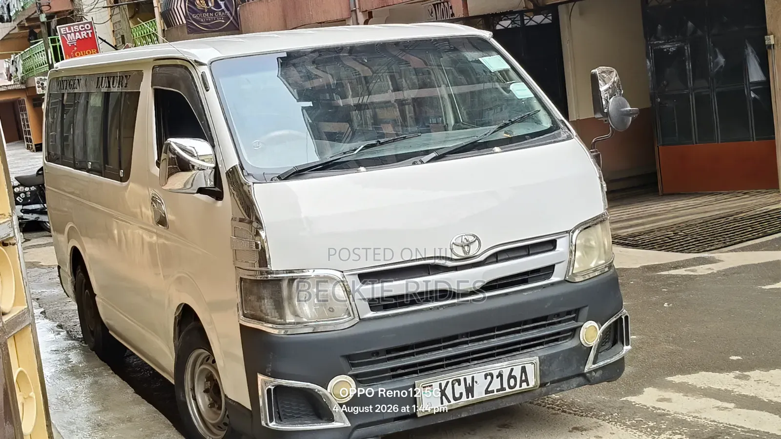 Toyota HiAce 2012 White