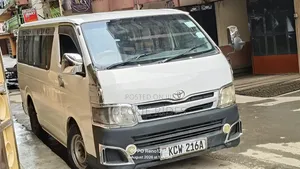 Toyota HiAce 2012 White
