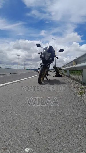 Honda 1999 Black