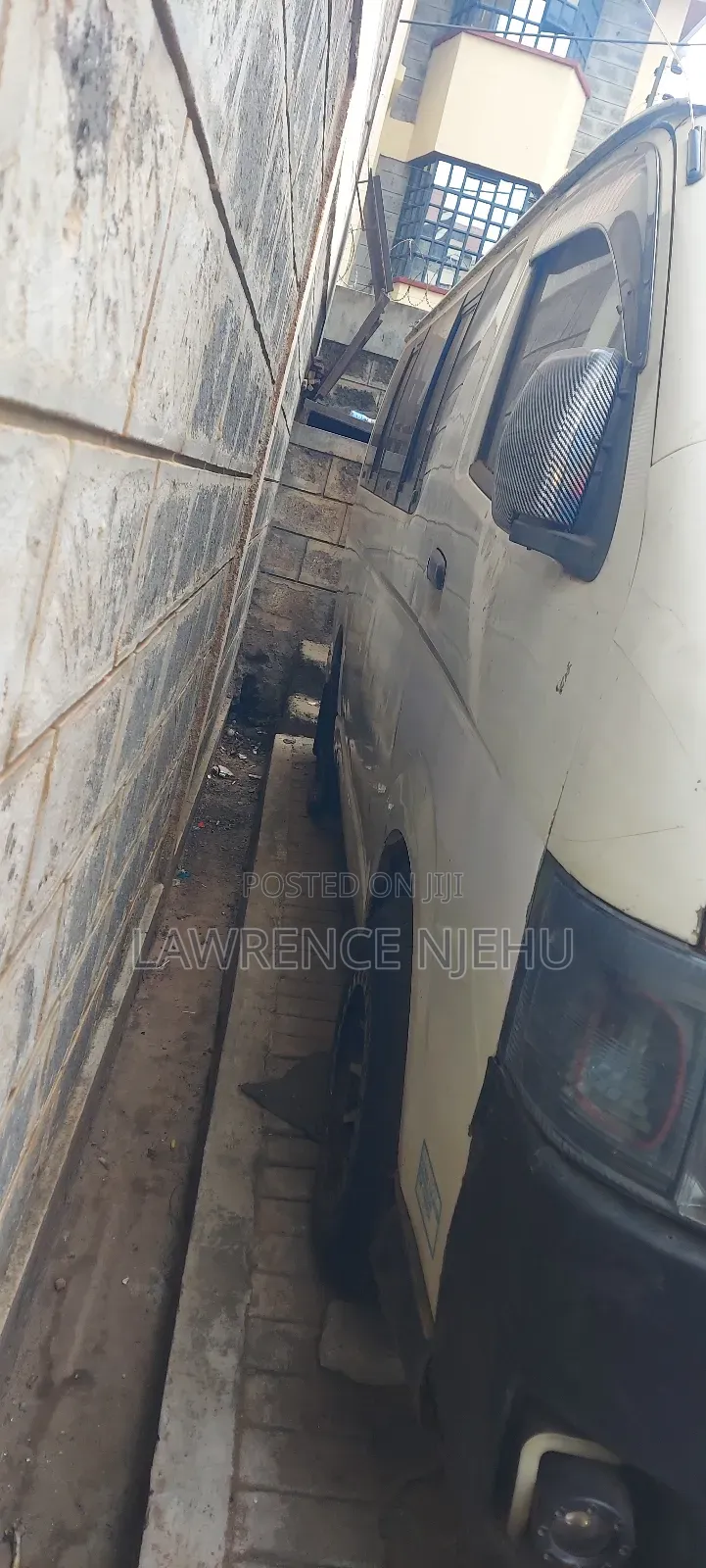 Toyota HiAce 2012 White