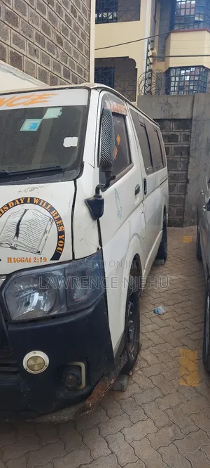 Toyota HiAce 2012 White