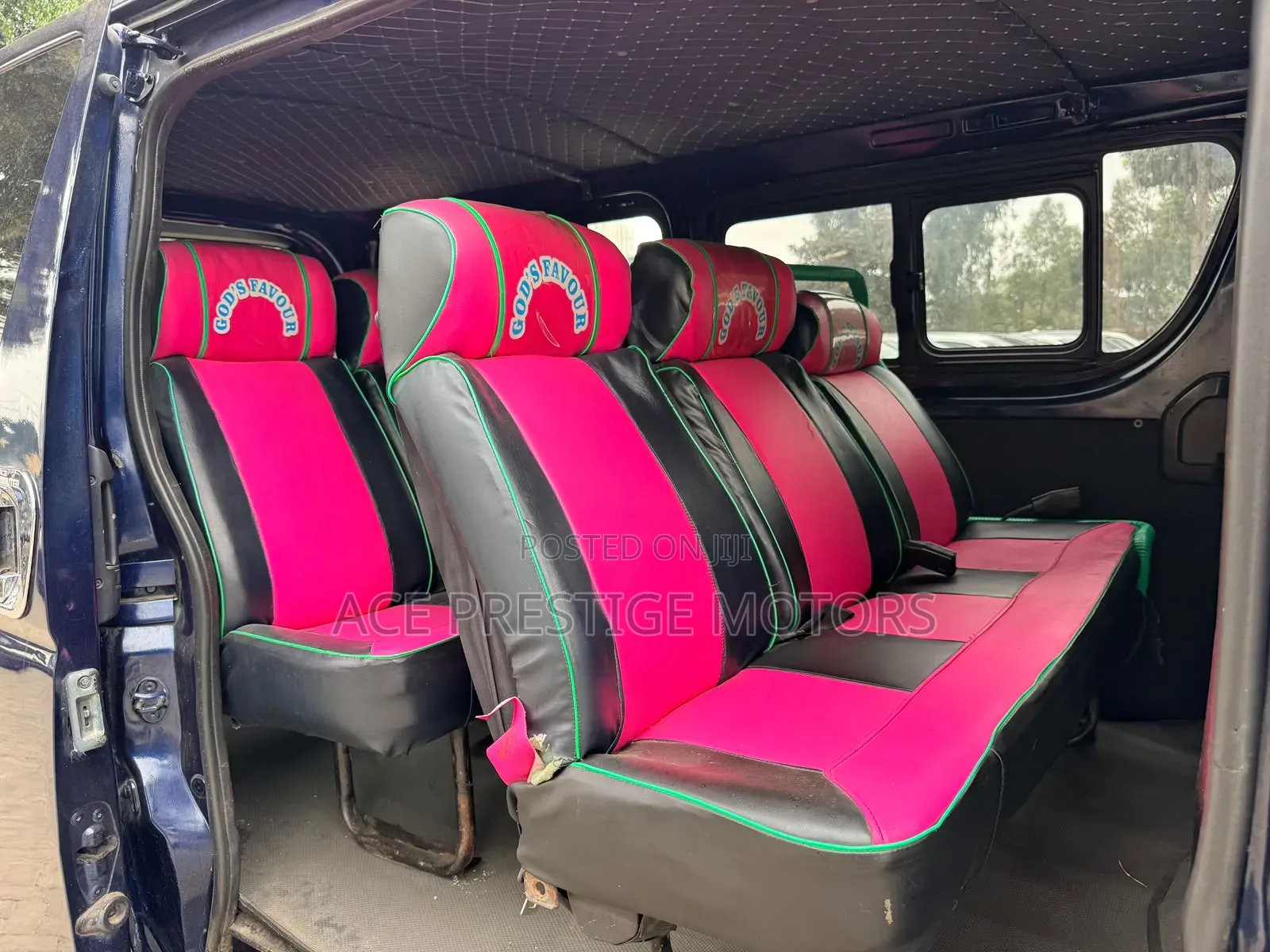 Toyota HiAce 2014 Blue
