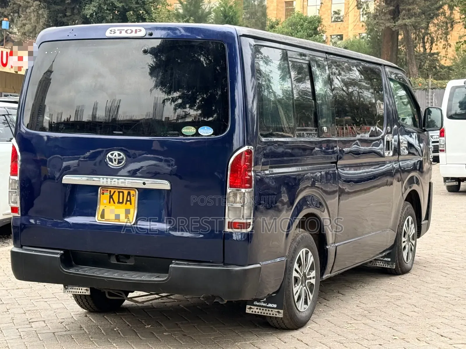 Toyota HiAce 2014 Blue