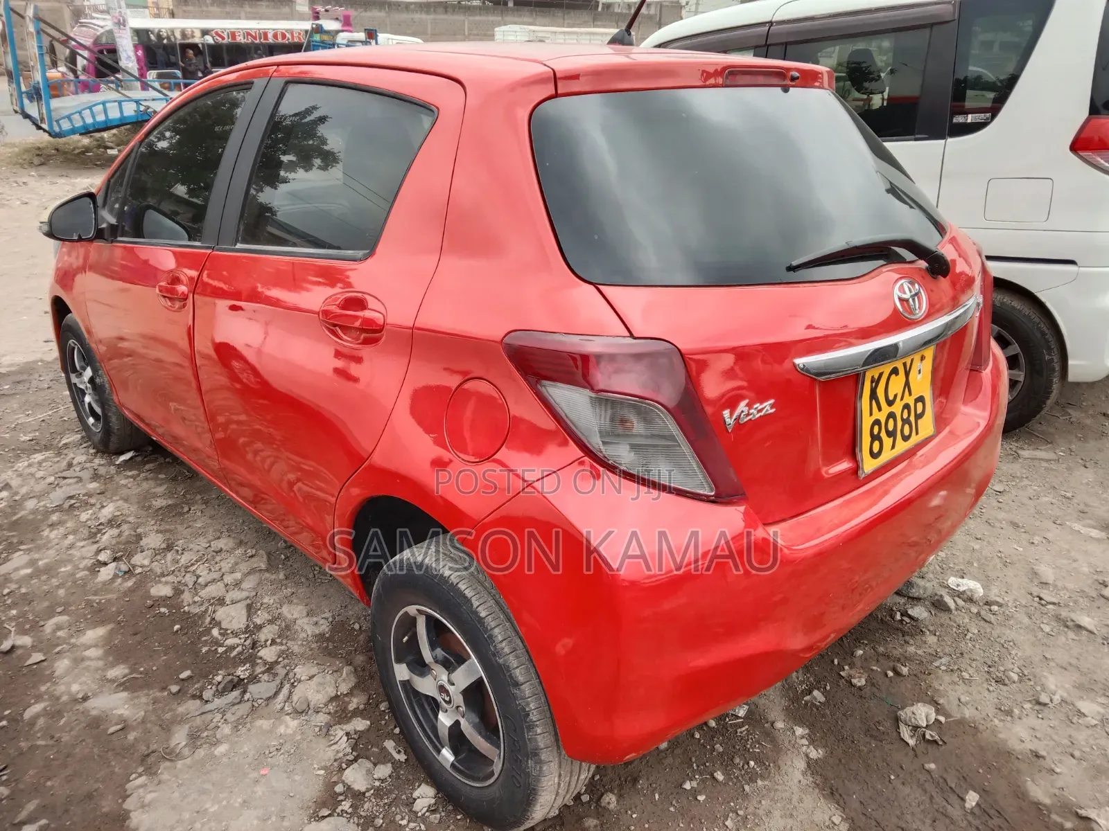 Toyota Vitz 2012 Red
