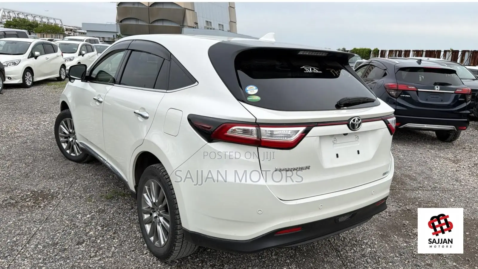 Toyota Harrier 2.0 2019 White