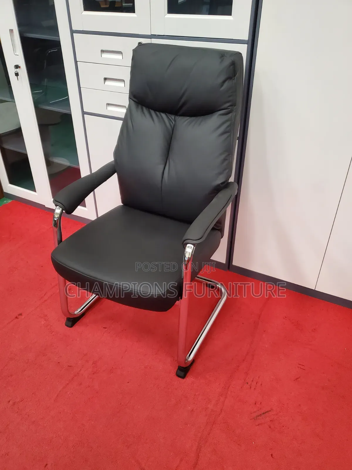 Executive Plush Cantilever Chair