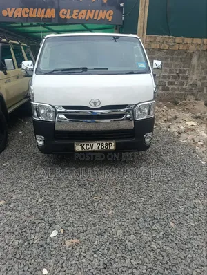 Toyota HiAce 2013 White