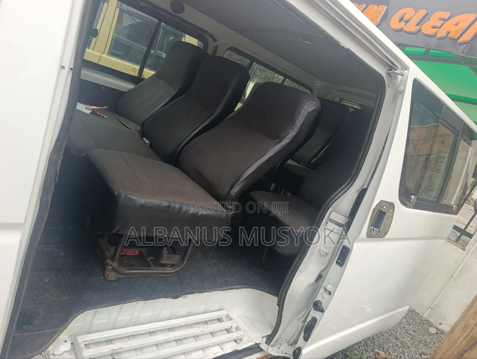 Toyota HiAce 2013 White