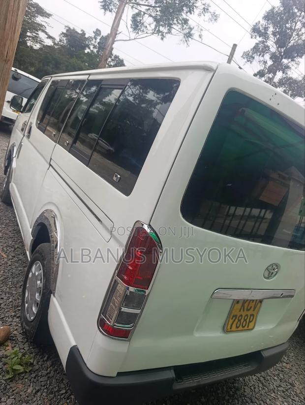 Toyota HiAce 2013 White - thumbnail 8