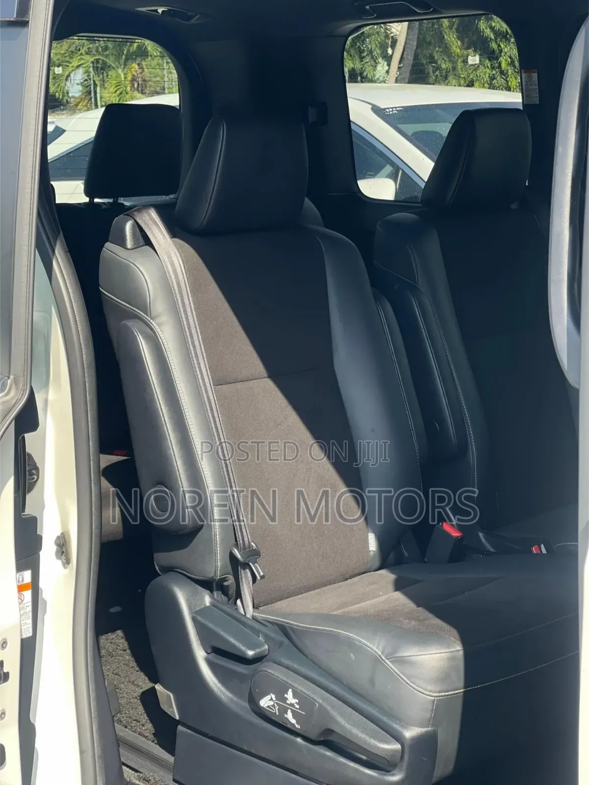Toyota Noah 2019 White