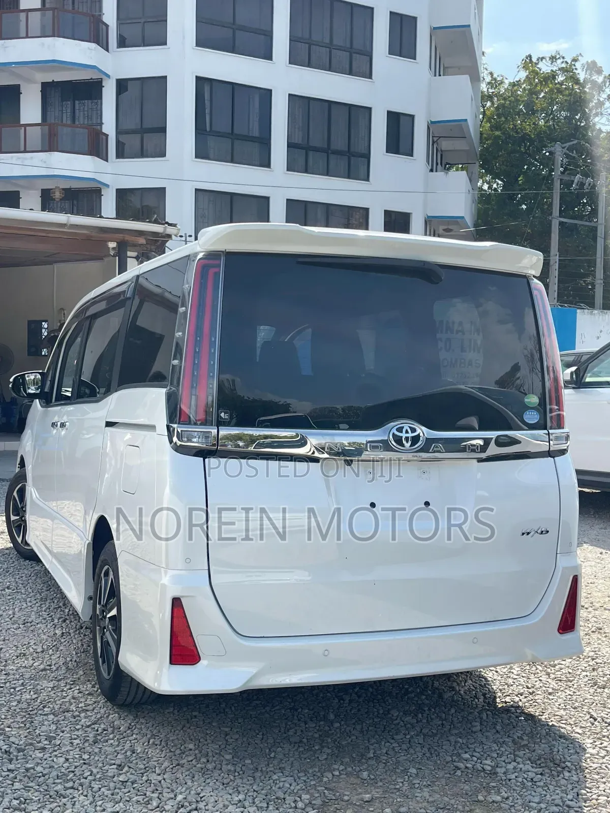 Toyota Noah 2019 White