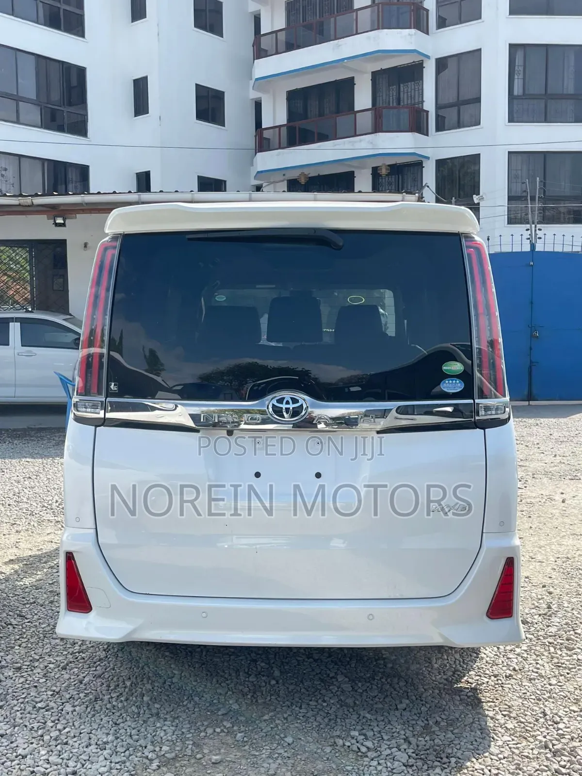 Toyota Noah 2019 White