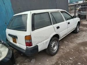 Toyota Corolla 1998 White