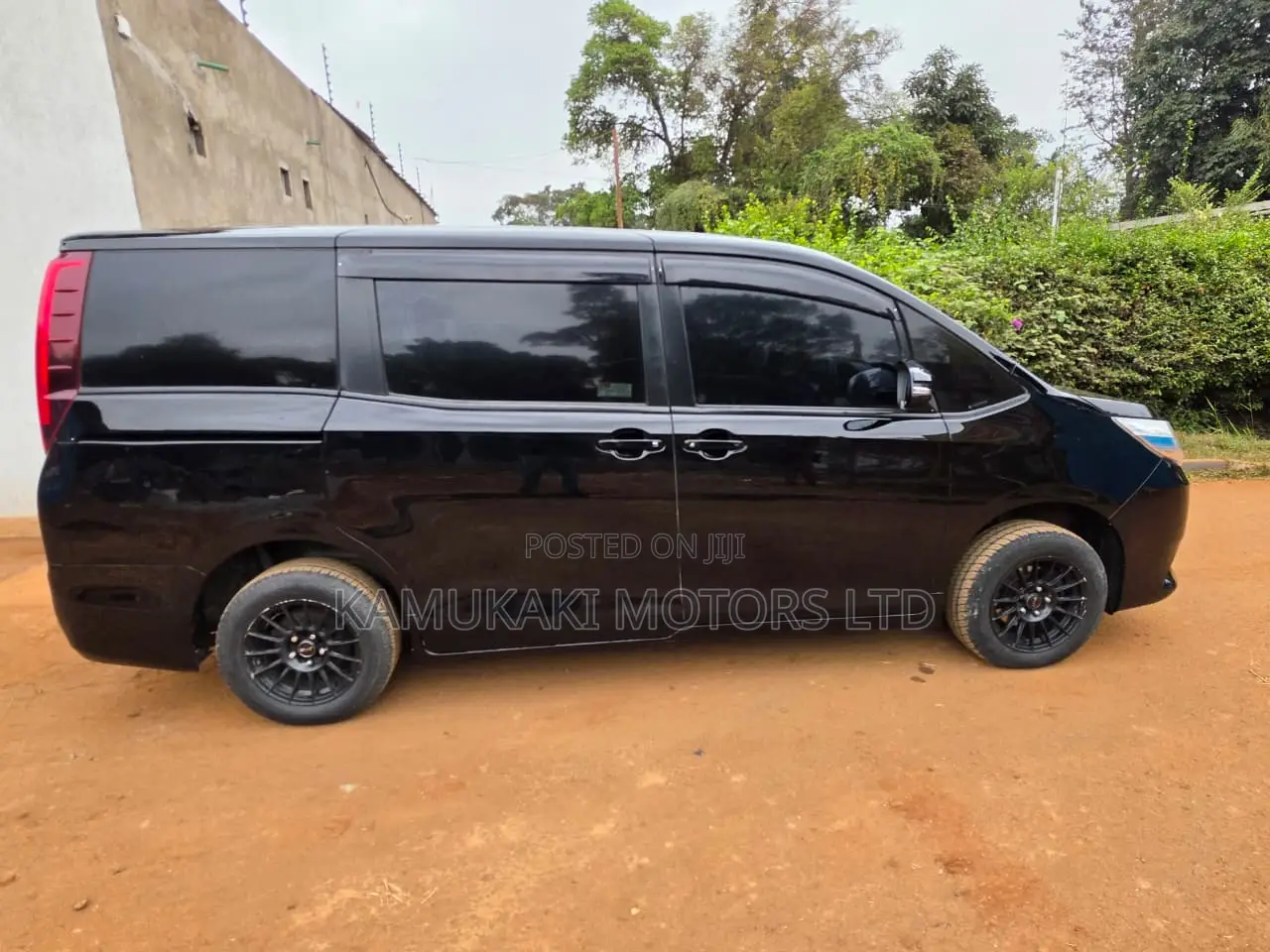 Toyota Noah 2016 Black