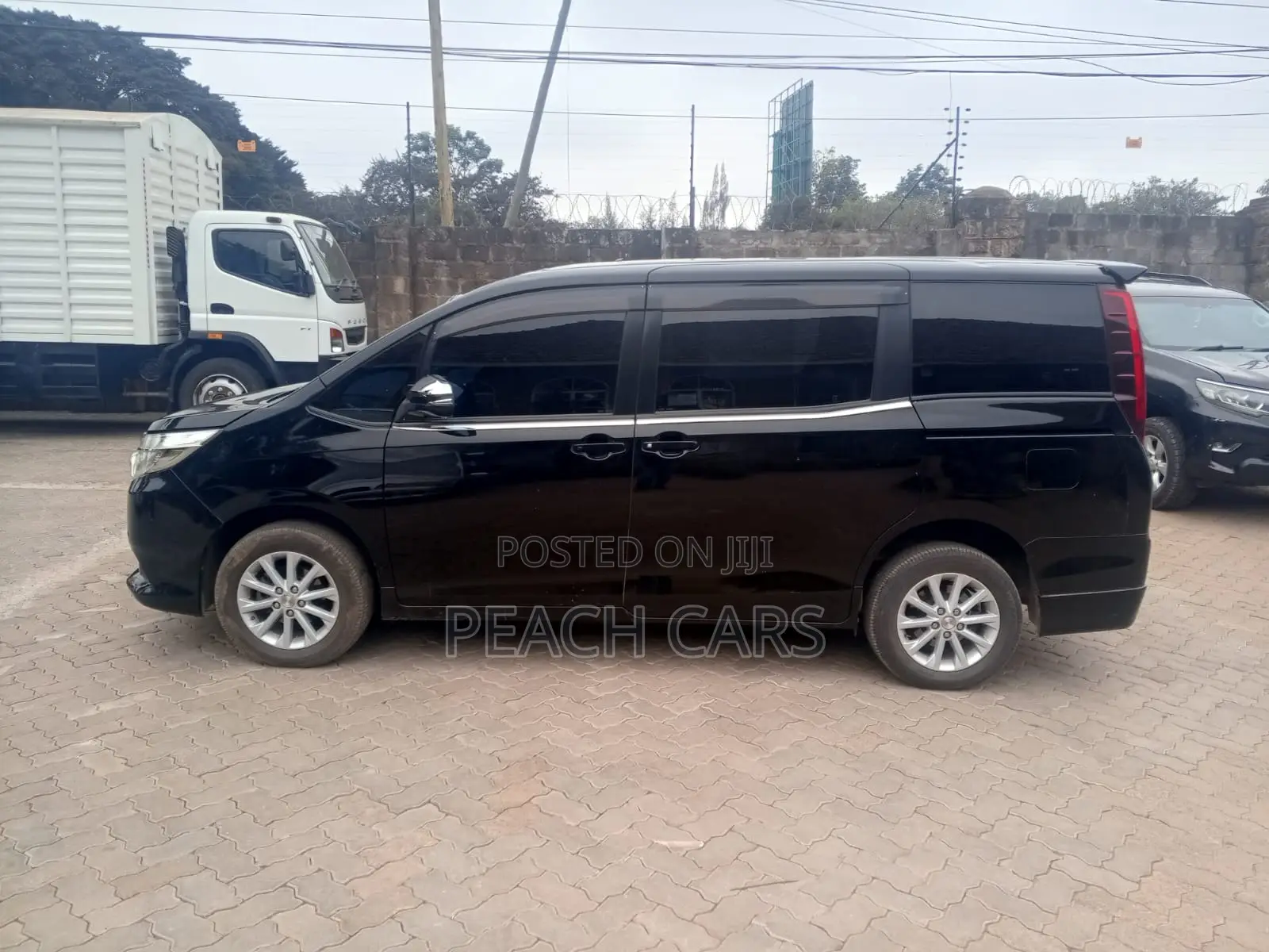 Toyota Noah 2017 Black