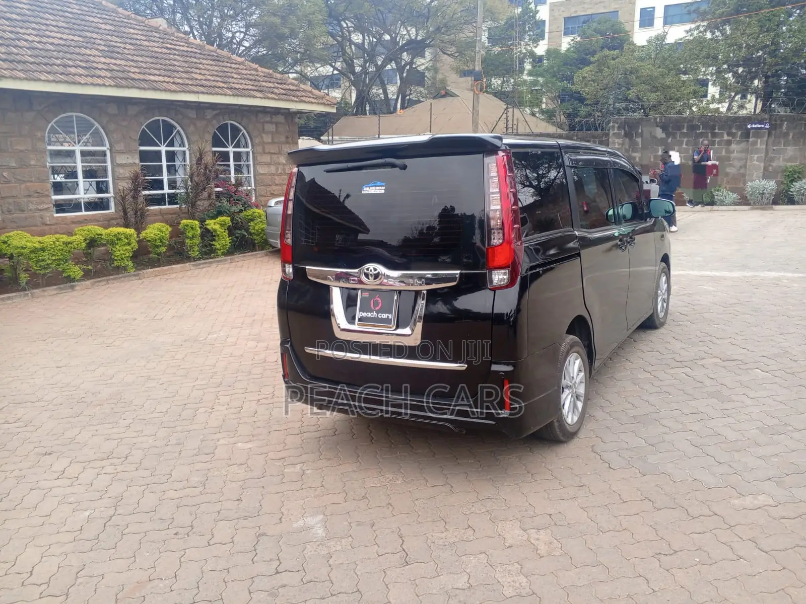 Toyota Noah 2017 Black