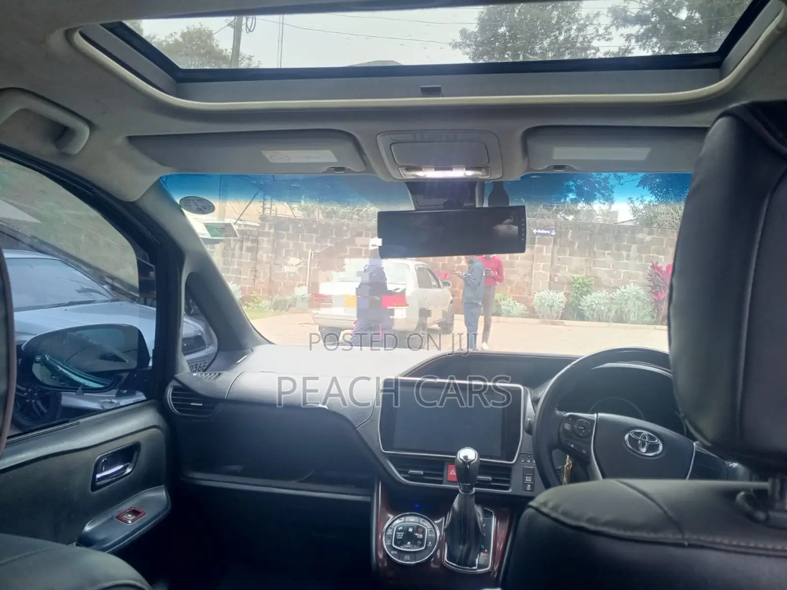 Toyota Noah 2017 Black