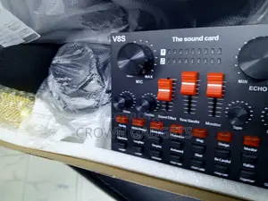 BM800 Studio Mic V8 Live Sound Card for Podcast Streaming