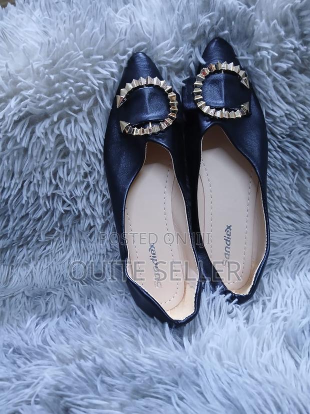 Elegant Buckle Office Shoes for Women