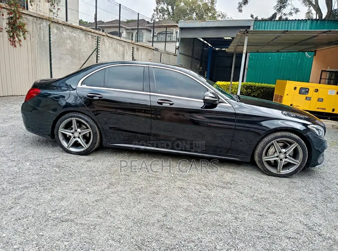 Mercedes-Benz C200 2015 Black
