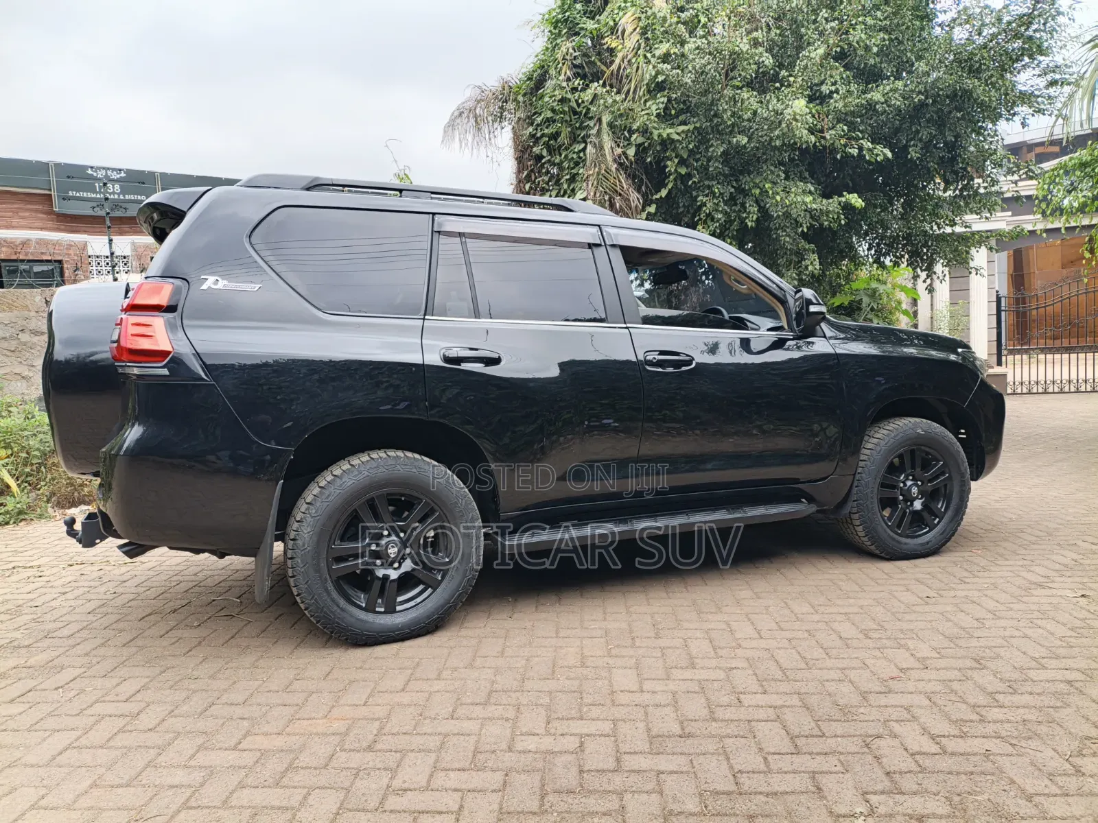 Toyota Land Cruiser Prado 2017 Black