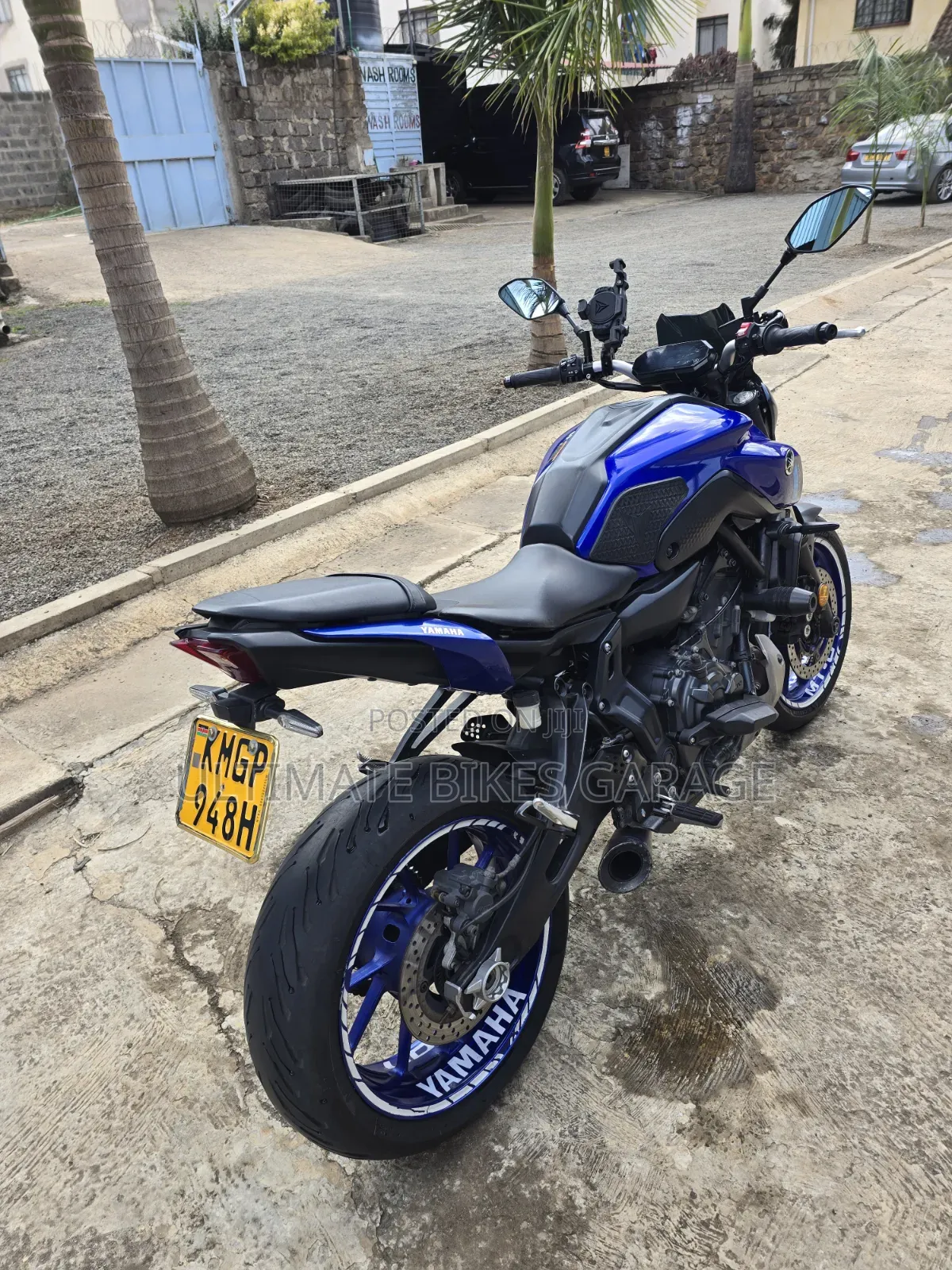 Yamaha 2022 Blue