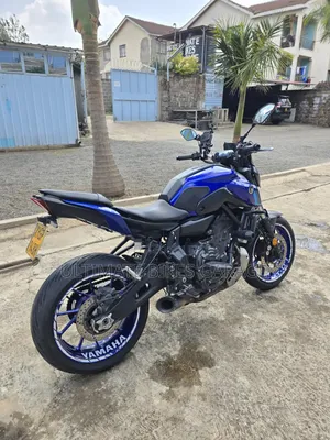 Yamaha 2022 Blue