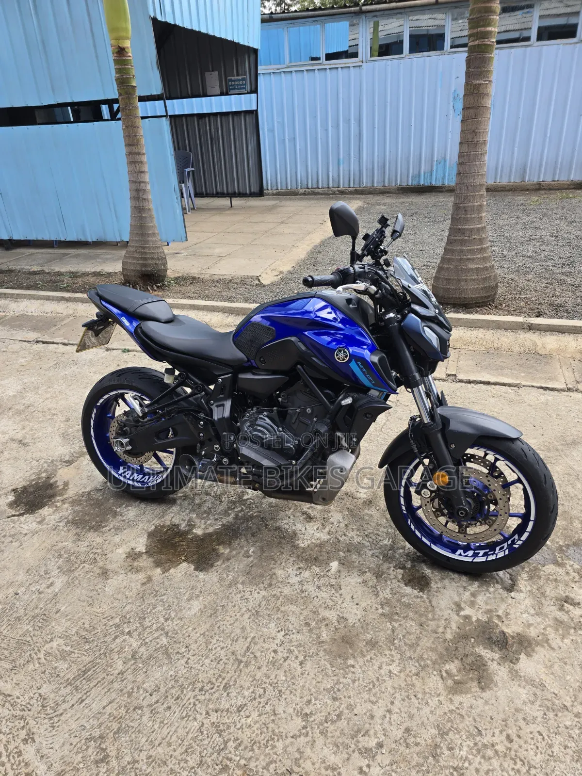 Yamaha 2022 Blue