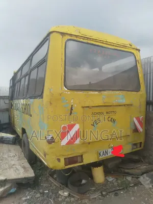 Isuzu Std 4240 1999 Yellow