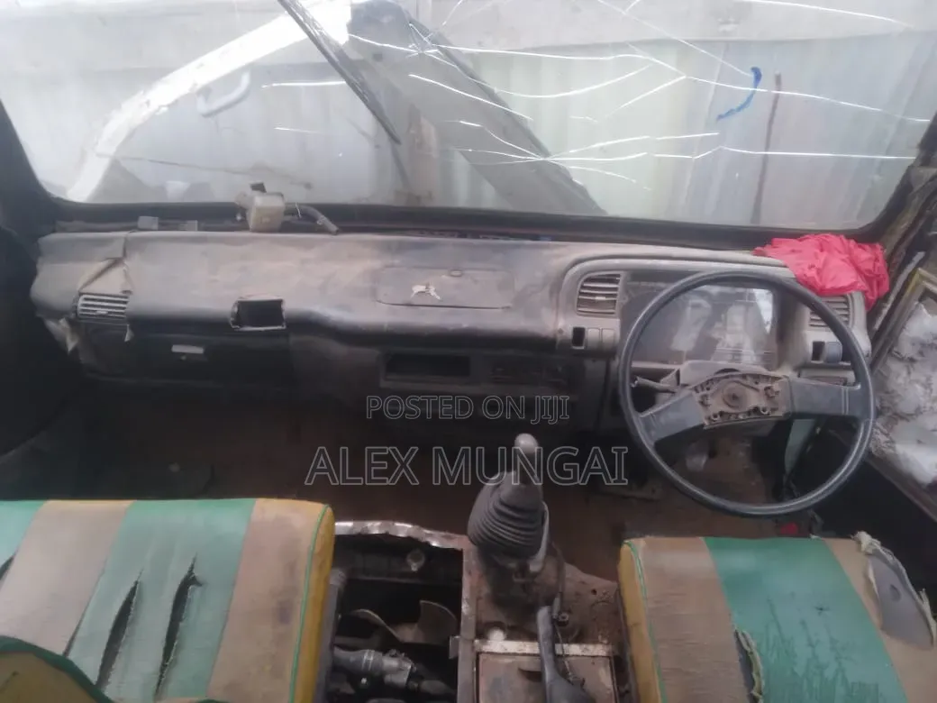 Isuzu Std 4240 1999 Yellow