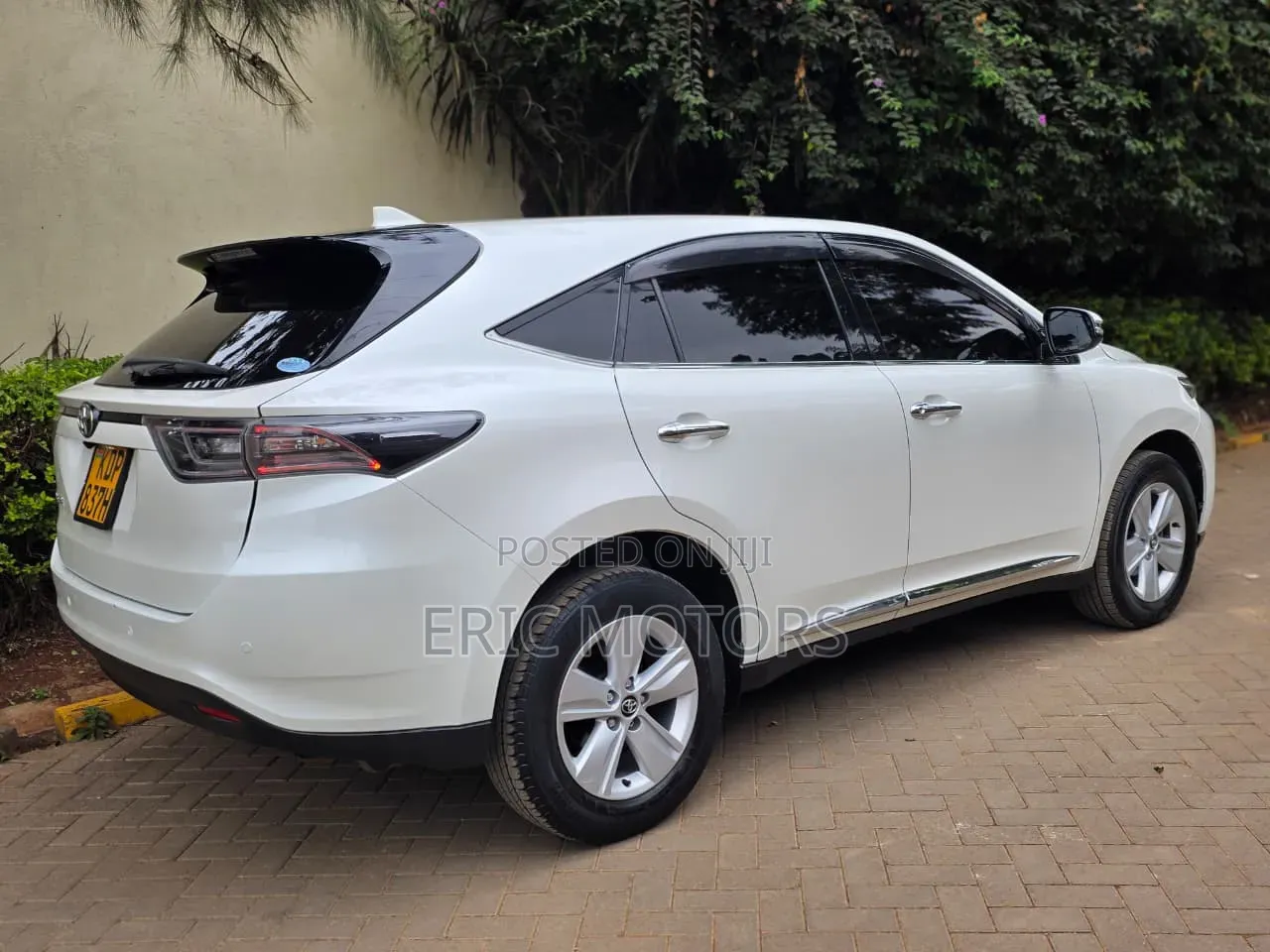 Toyota Harrier 2016 White
