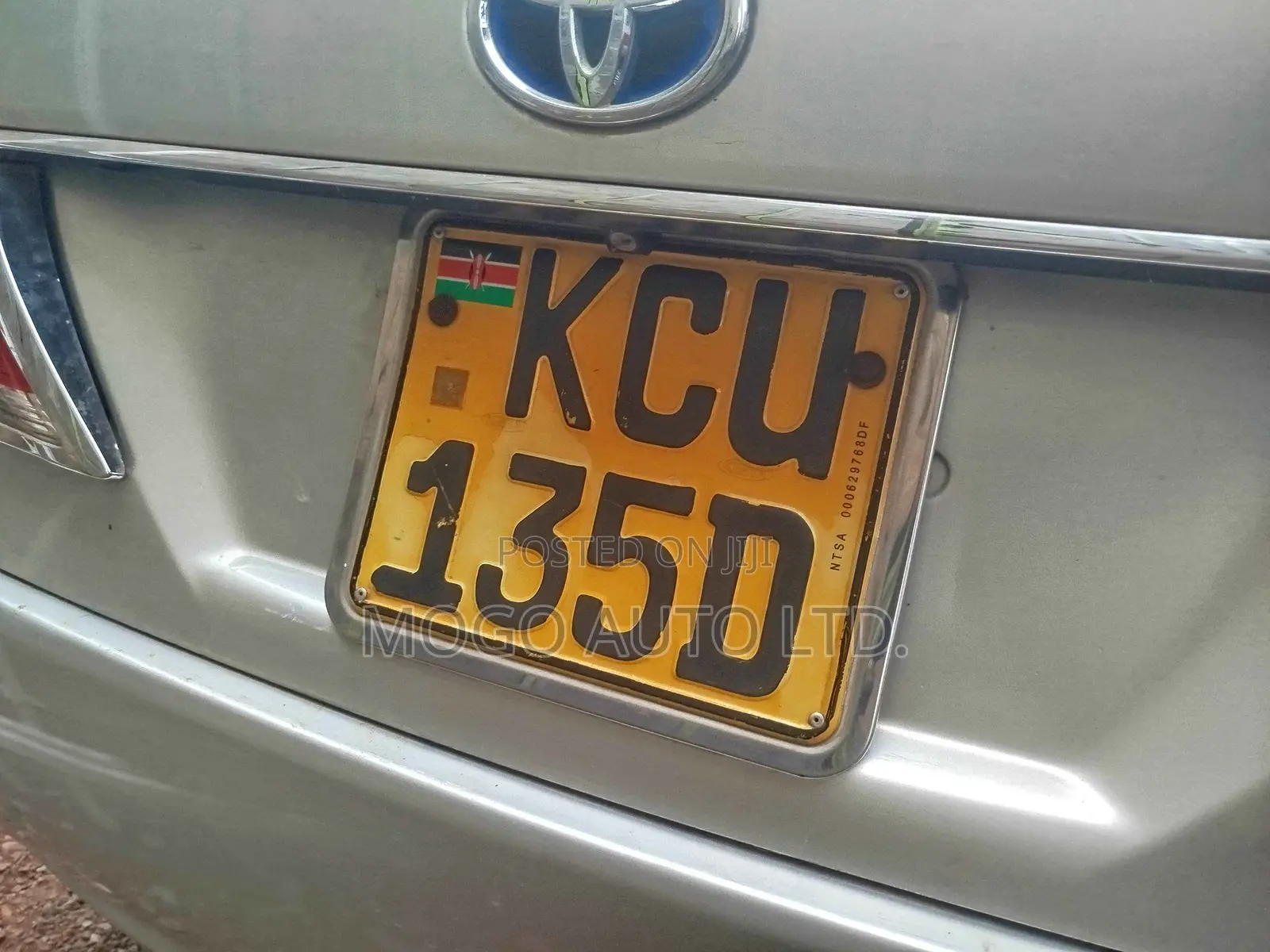 Toyota Crown 2013 Silver