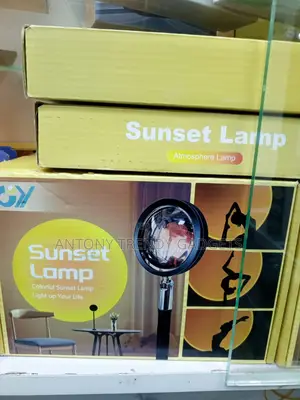 360° Rotating Sunset Projection Light With Remote Control