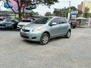 Toyota Vitz 2009 Green