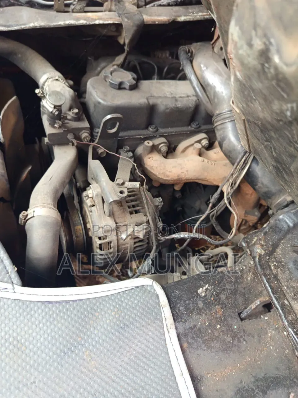 Nissan Caravan (Urvan) 2000 Grey