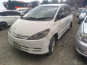 Toyota Estima 2001 White