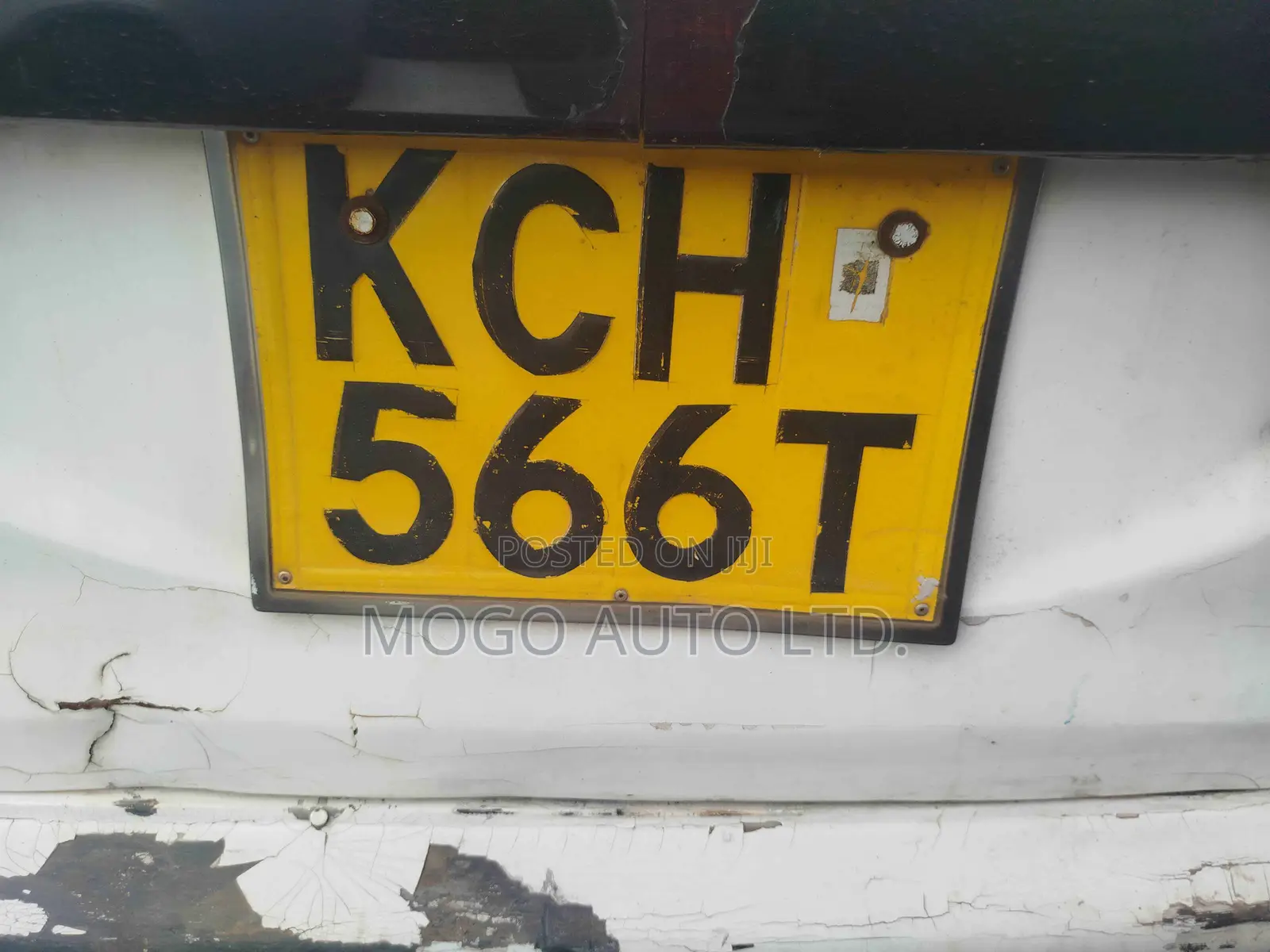 Toyota Estima 2001 White