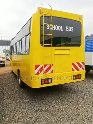 Isuzu NMR 2024 Yellow