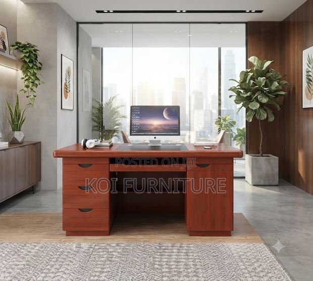 Office Desk; 1400mm Mahogany Executive Rectangular Desk - thumbnail 3