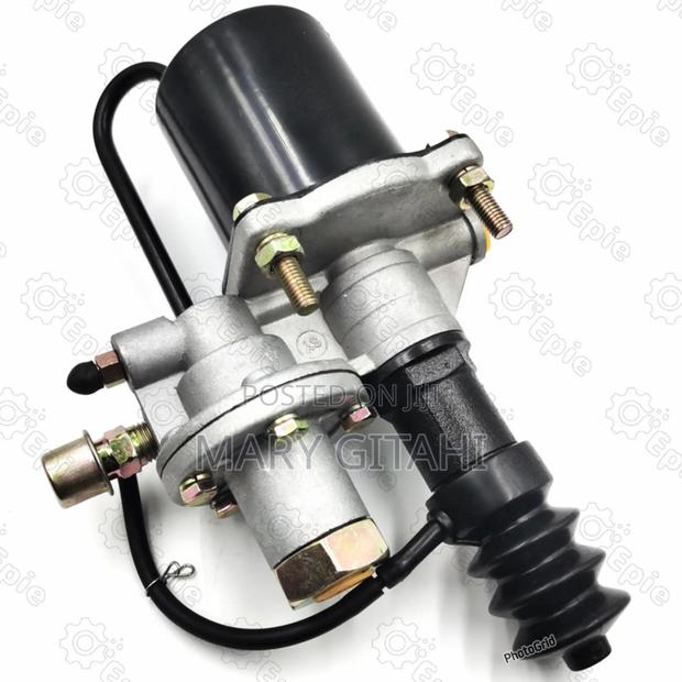 Heavy Truck Clutch Booster Assembly for Isuzu FRR