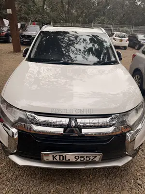 Mitsubishi Outlander SEL AWC 2016 White