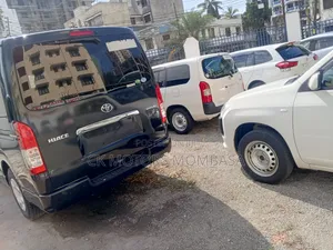Toyota HiAce 2019 Black