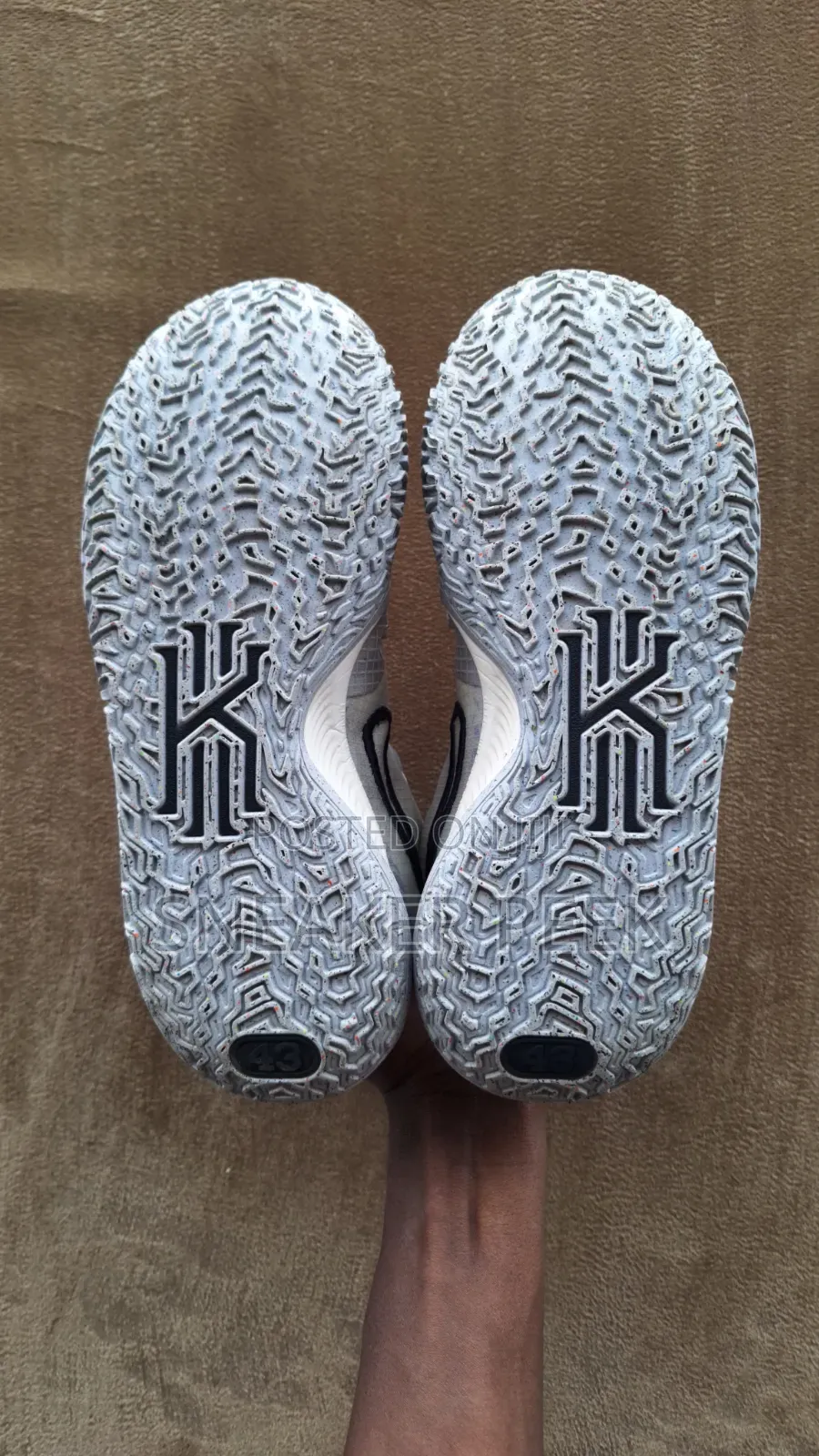 Basketball Shoes "Kyrie 4 Low"