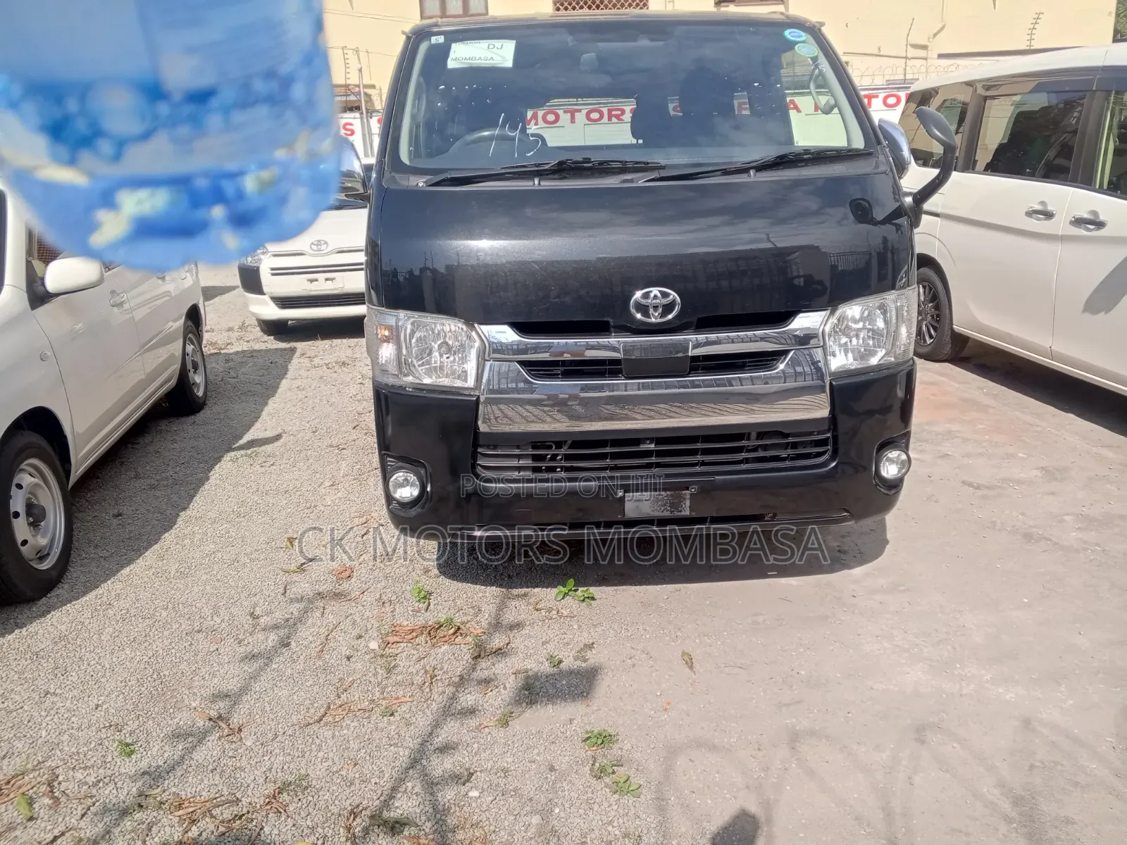 Toyota HiAce 2019 Black