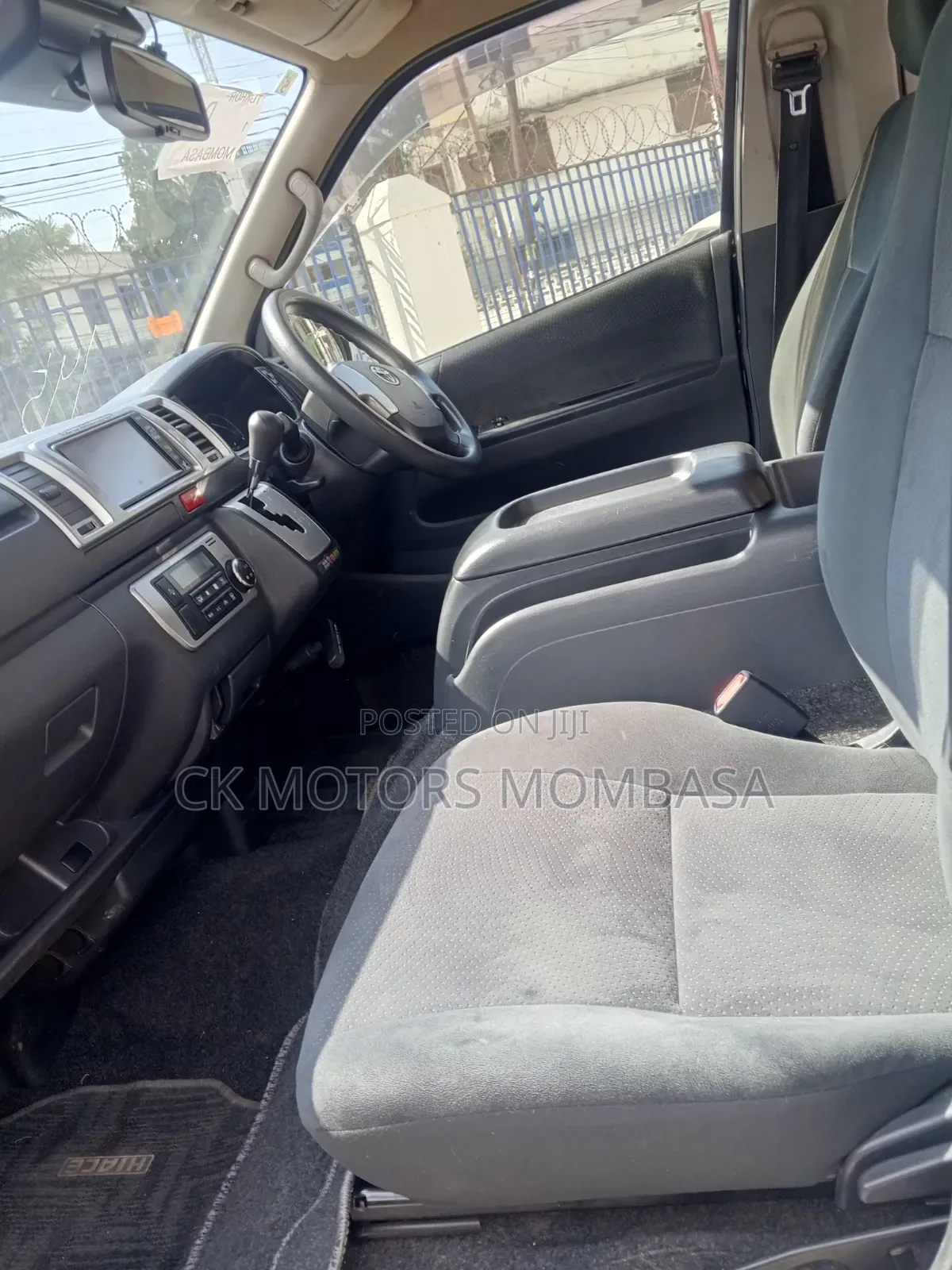 Toyota HiAce 2019 Black