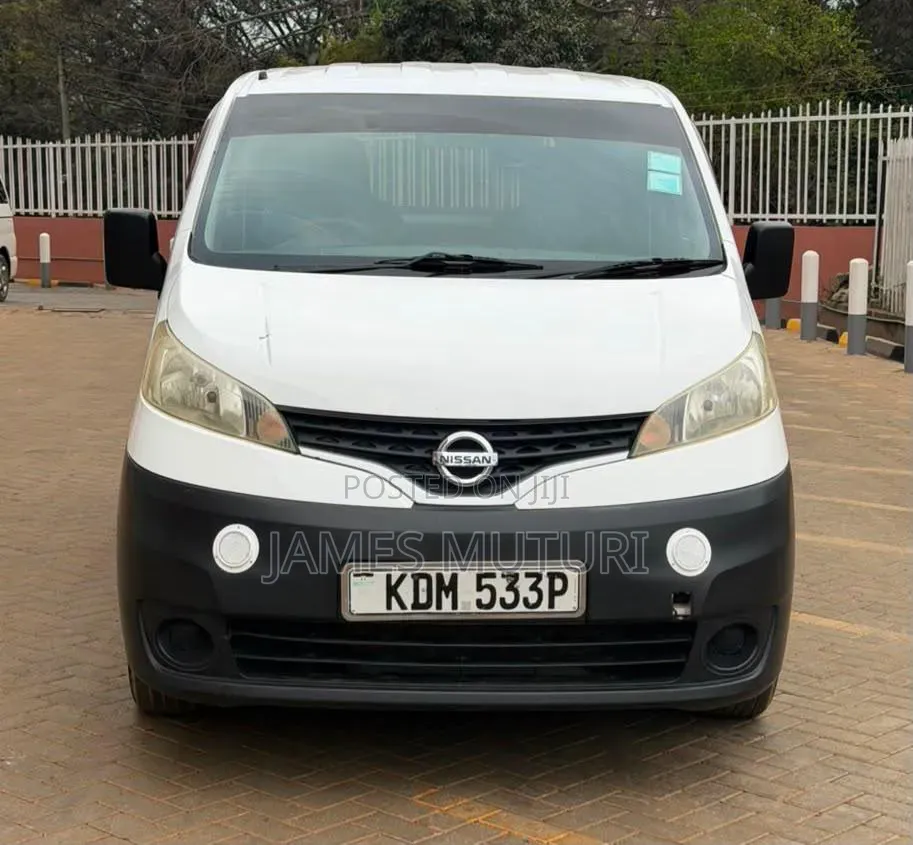 Nissan NV200 2015 White
