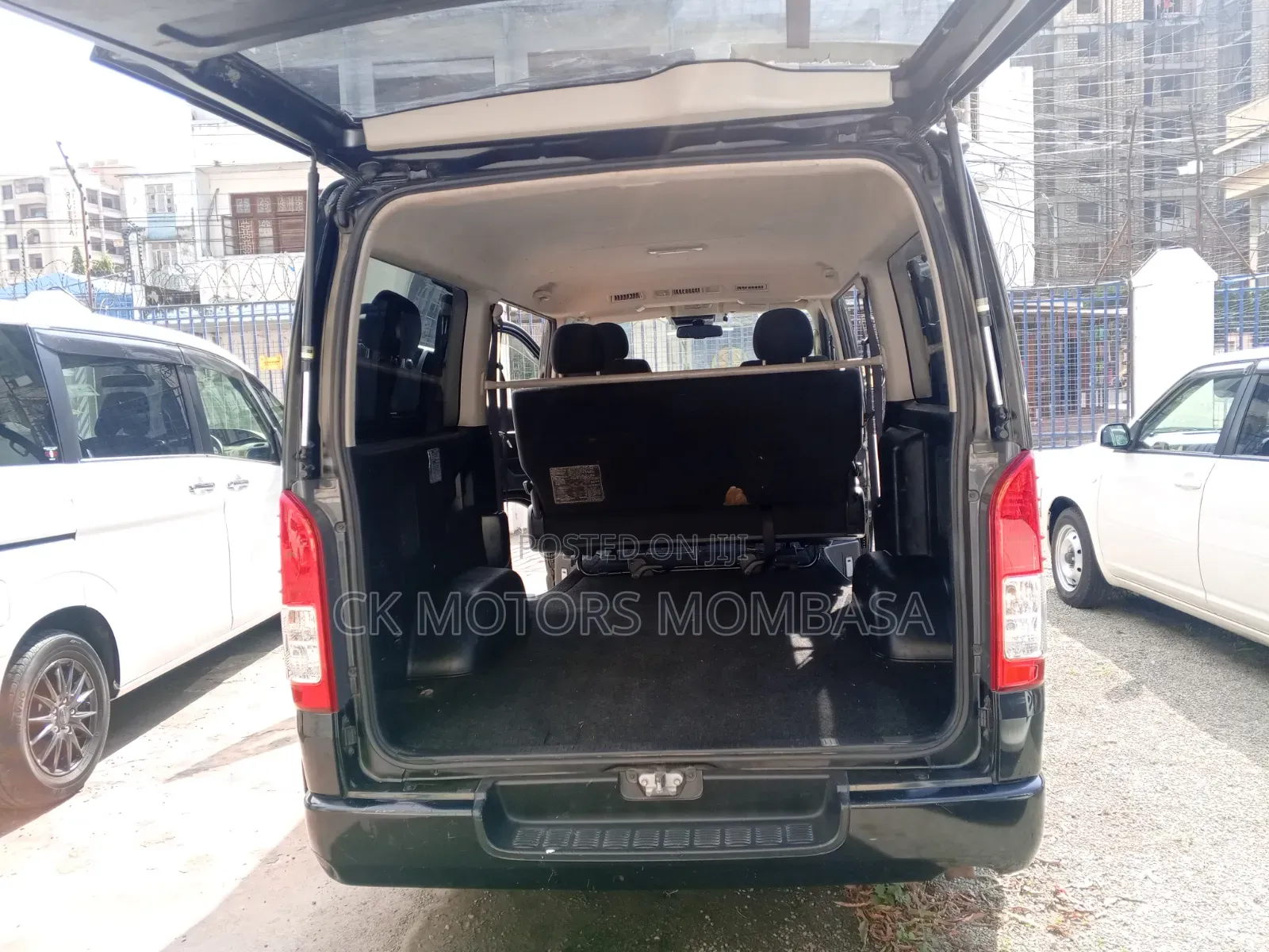 Toyota HiAce 2019 Black
