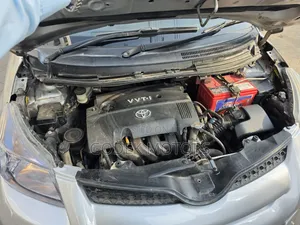 Toyota IST 2009 Silver