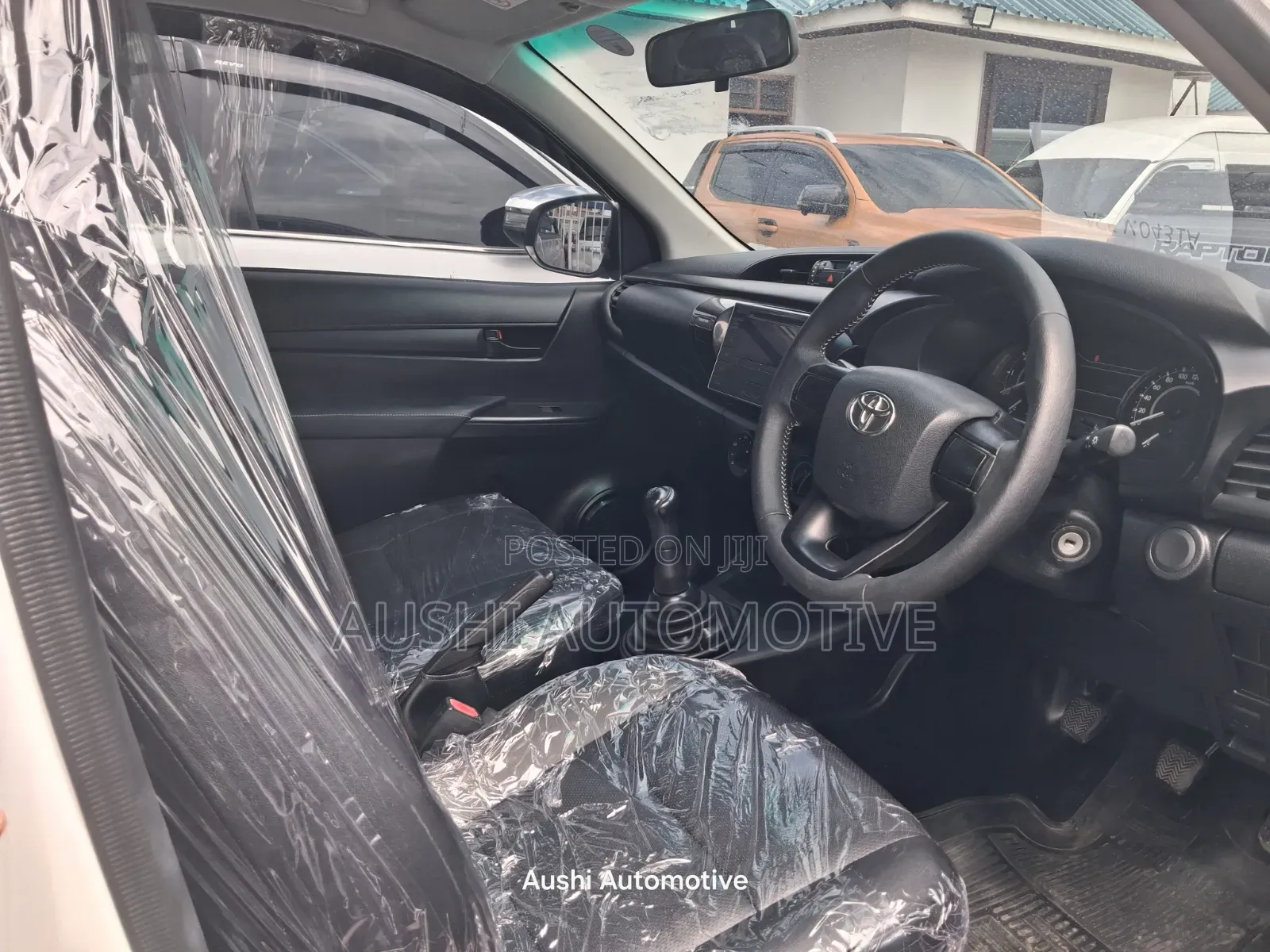 Toyota Hilux 2019 White